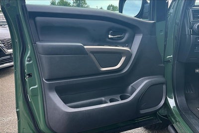 2024 Nissan Titan SV