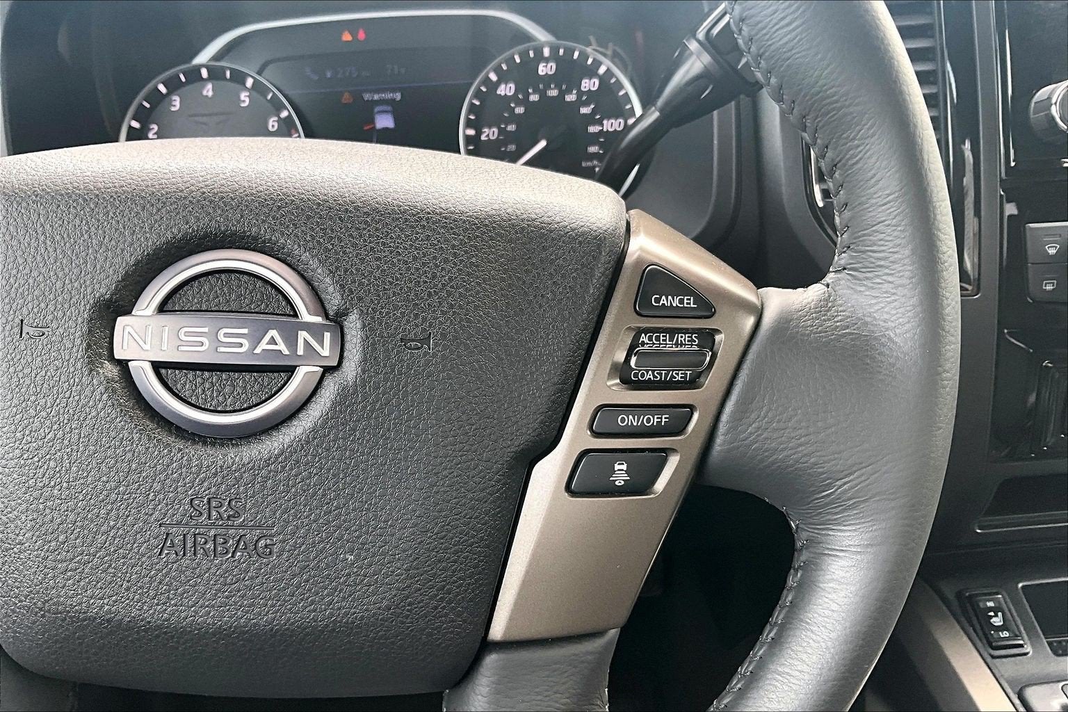 2024 Nissan Titan SV
