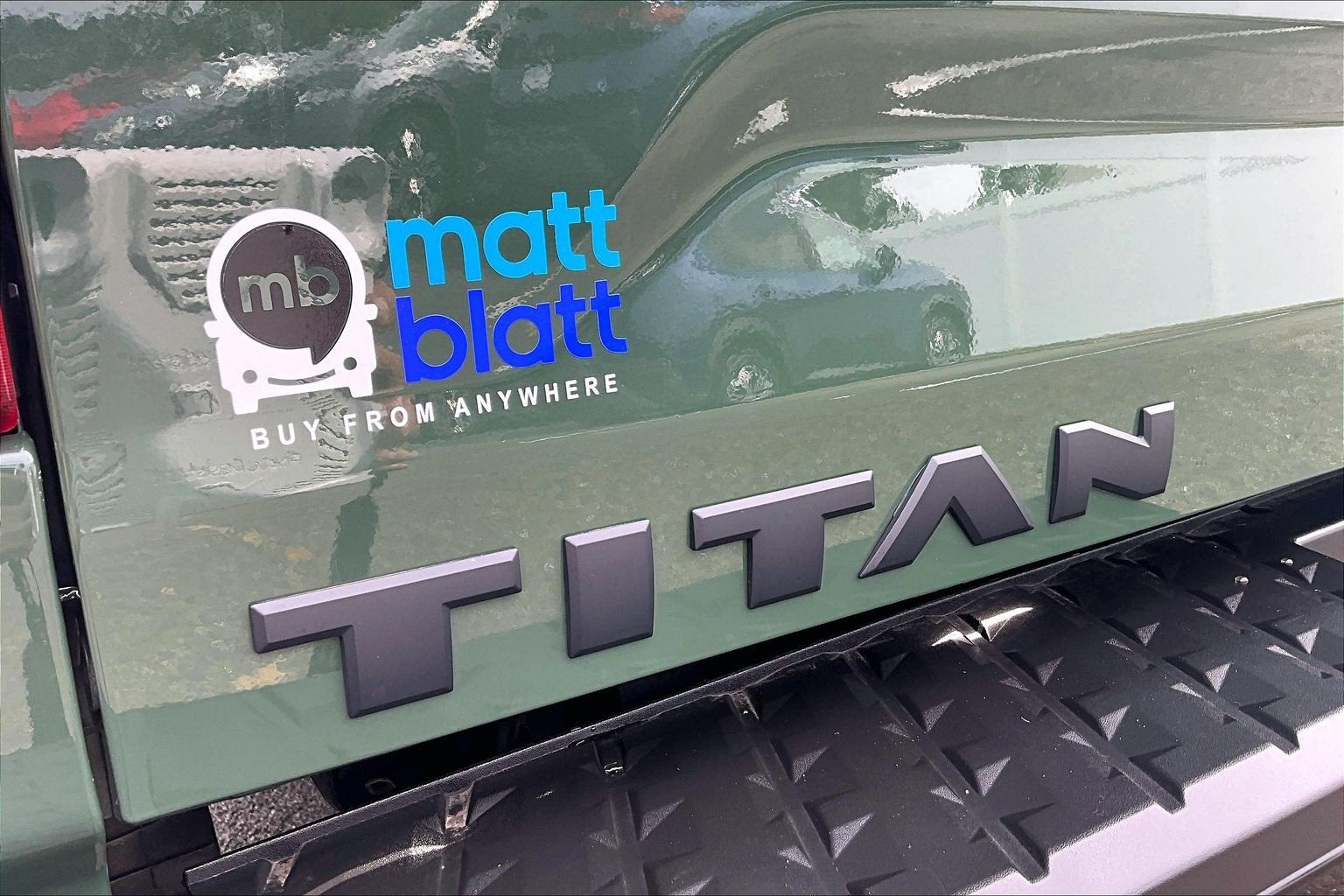 2024 Nissan Titan SV