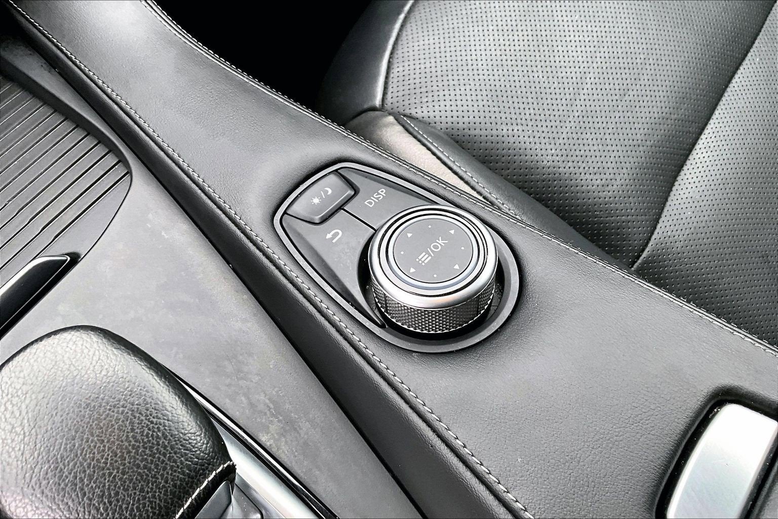 2022 INFINITI QX50 LUXE AWD