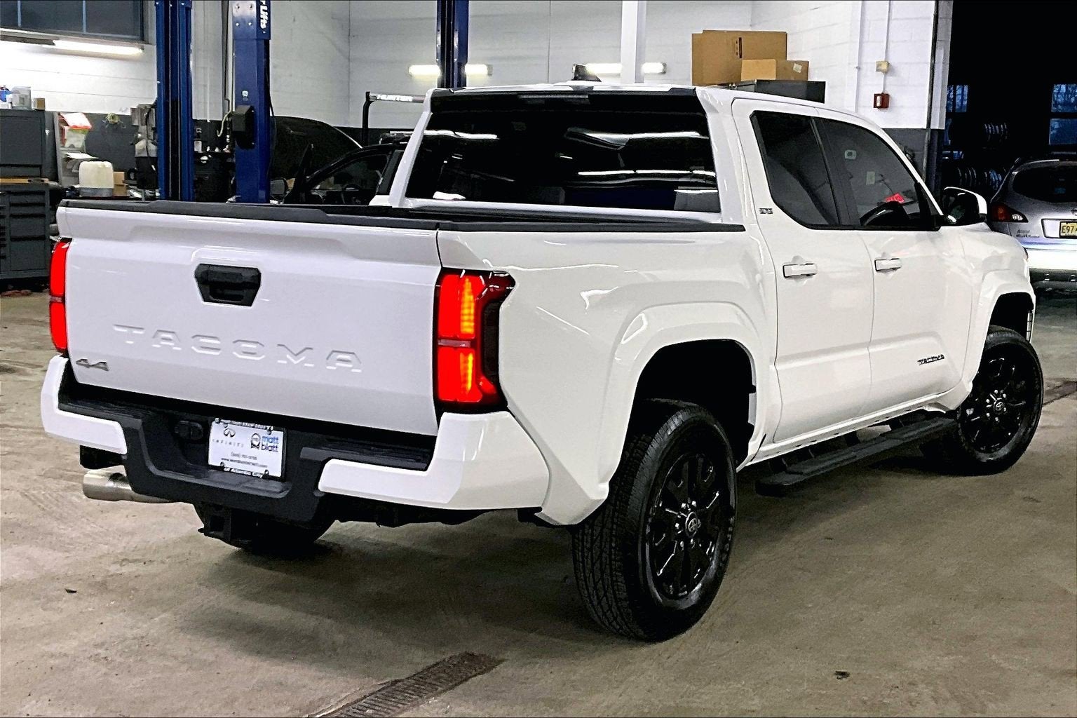2024 Toyota Tacoma 4WD SR5