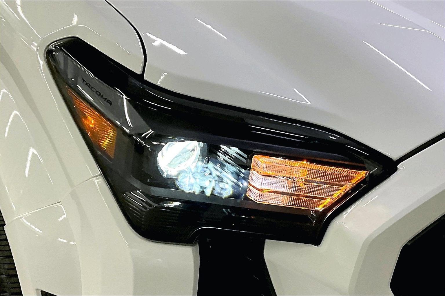 2024 Toyota Tacoma 4WD SR5