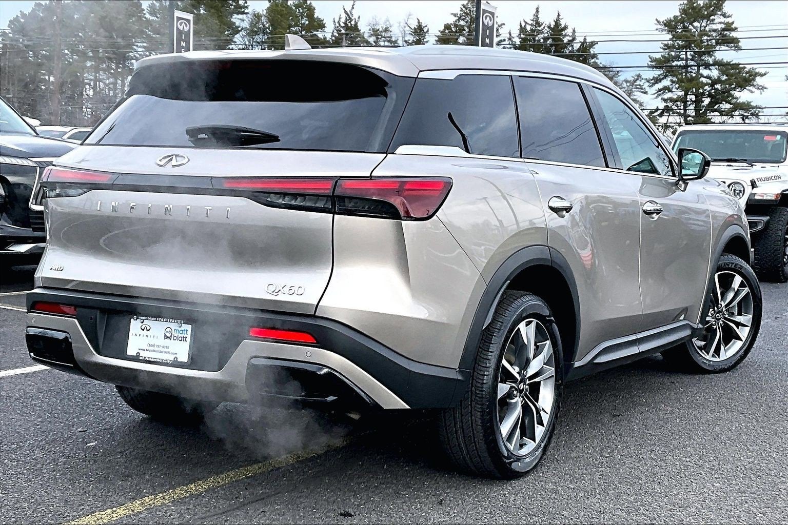 2023 INFINITI QX60 LUXE AWD