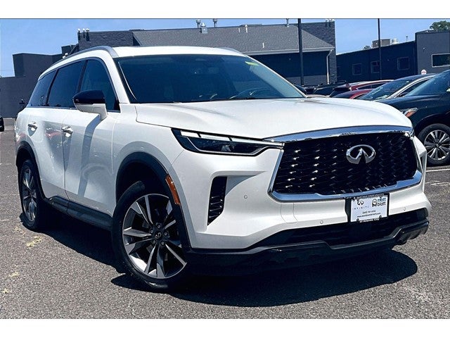 2023 INFINITI QX60 LUXE AWD