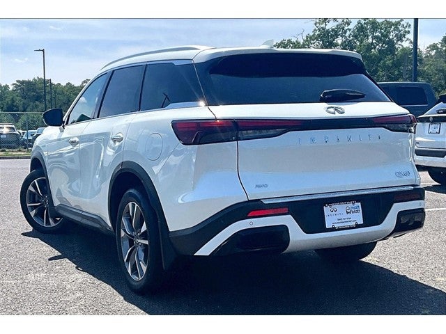 2023 INFINITI QX60 LUXE AWD
