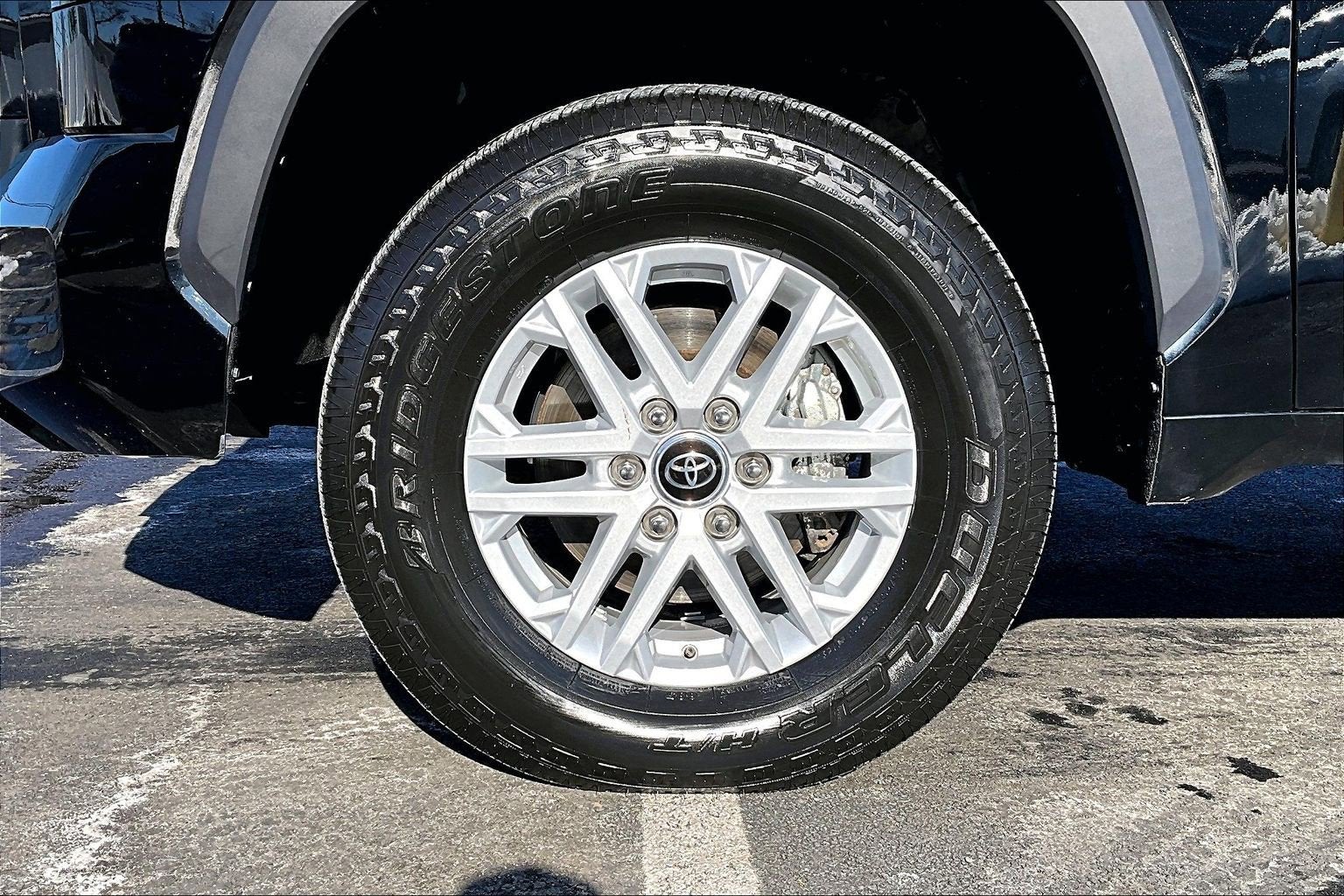 2023 Toyota Tundra 4WD SR5