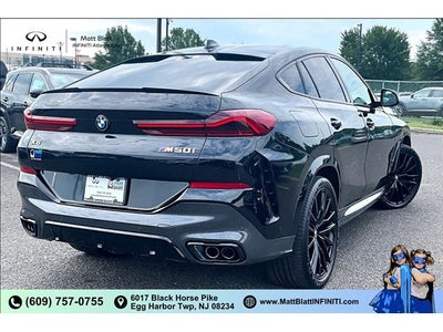 2022 BMW X6 M50i