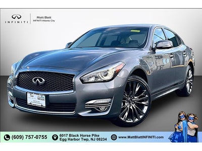 2019 INFINITI Q70 3.7 LUXE AWD