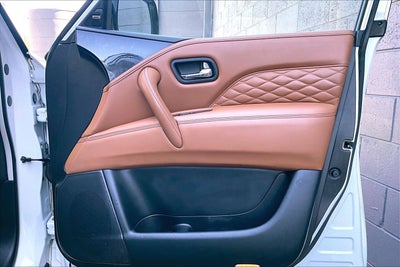 2019 INFINITI QX80 LUXE 4WD