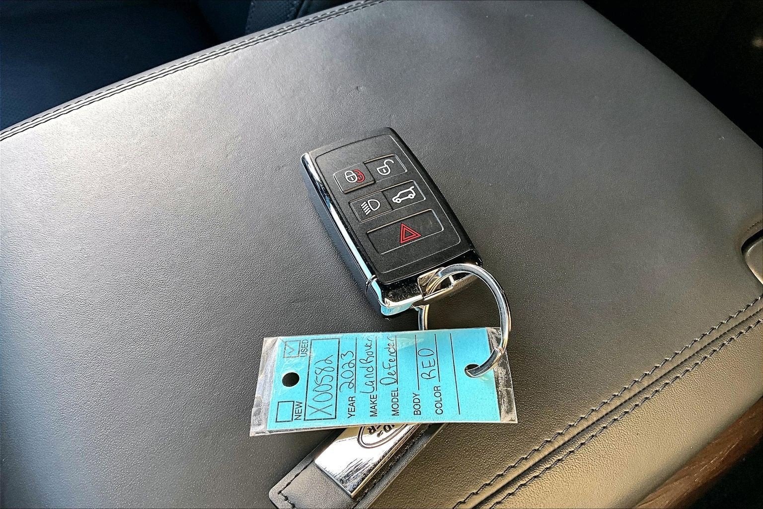 2023 Land Rover Defender X-Dynamic SE