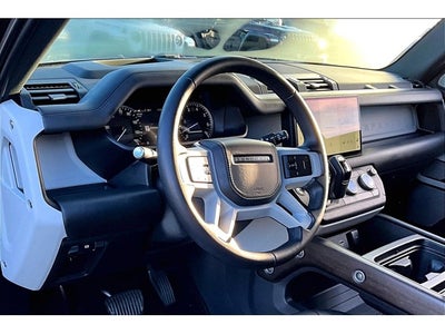 2023 Land Rover Defender X-Dynamic SE