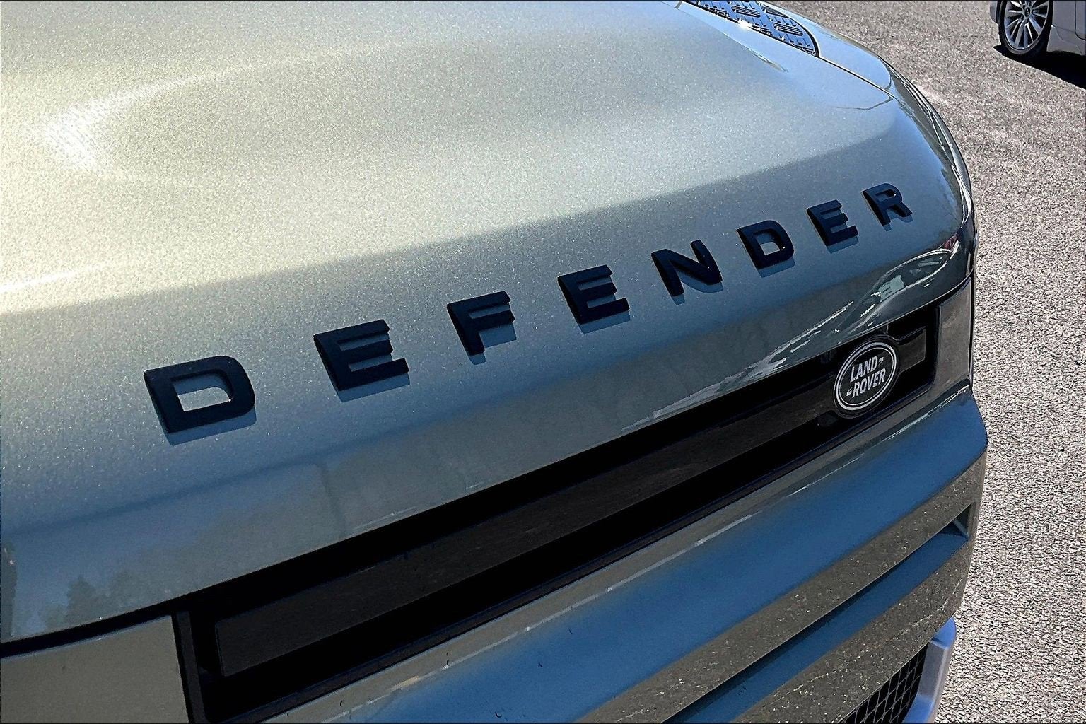 2025 Land Rover Defender S