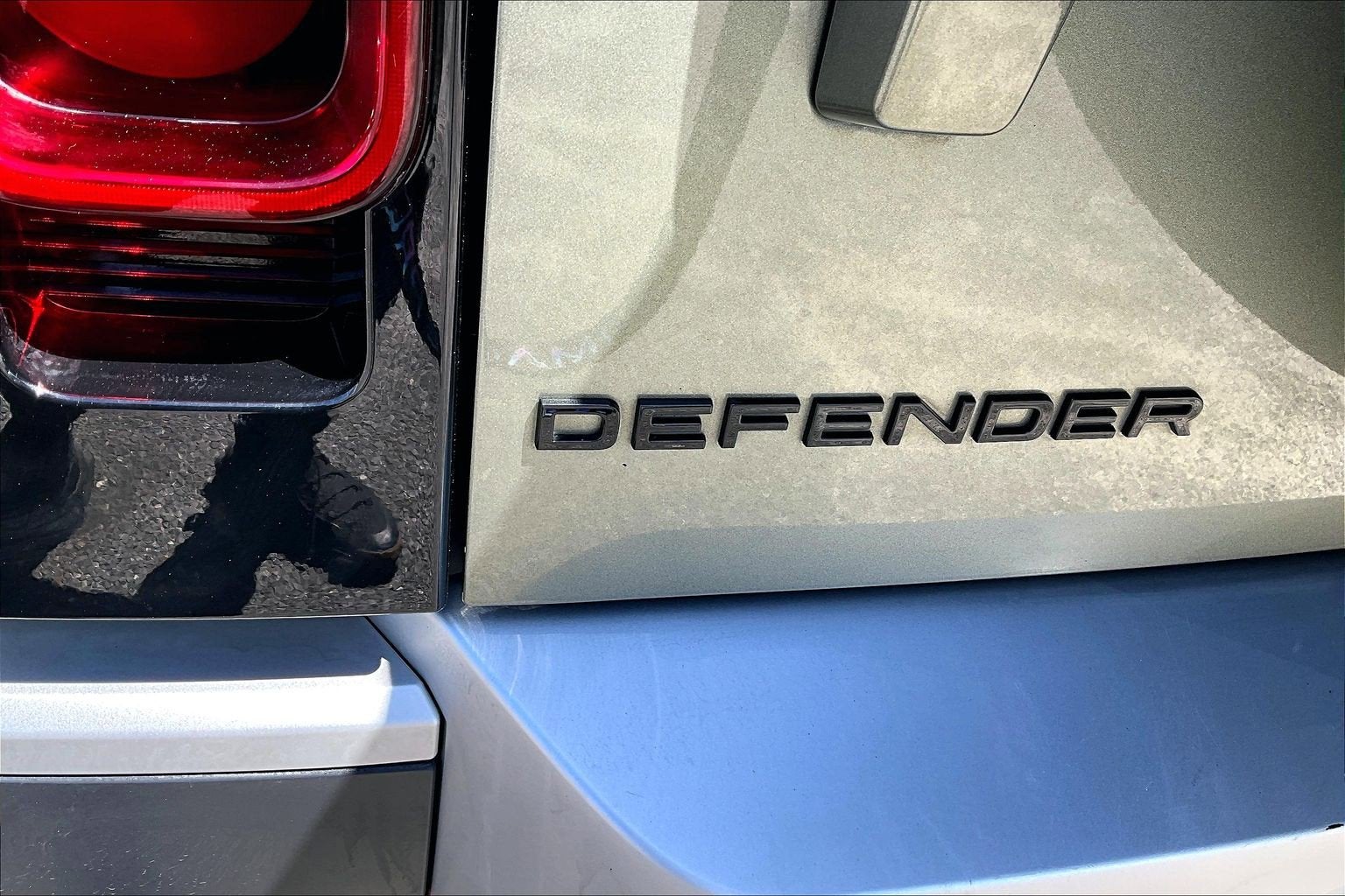 2025 Land Rover Defender S