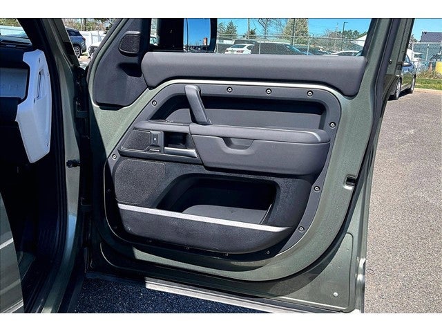 2025 Land Rover Defender S