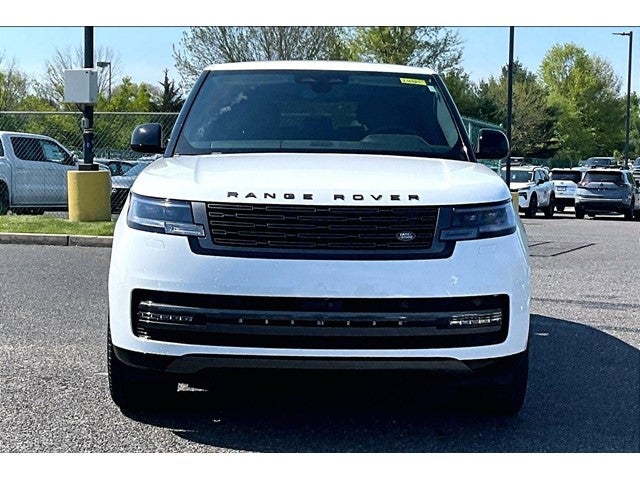 2024 Land Rover Range Rover SE