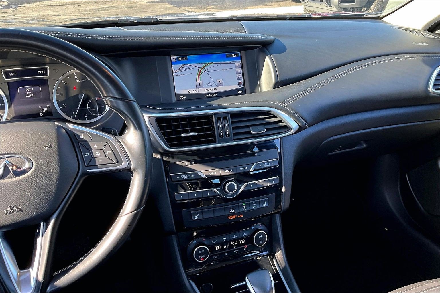 2018 INFINITI QX30 ESSENTIAL