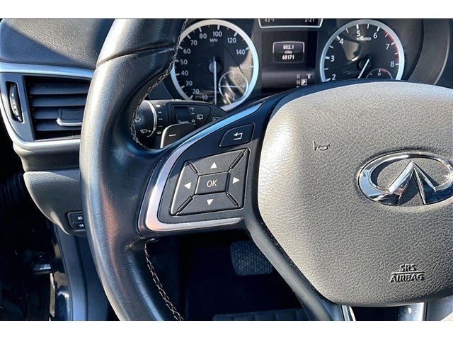 2018 INFINITI QX30 ESSENTIAL