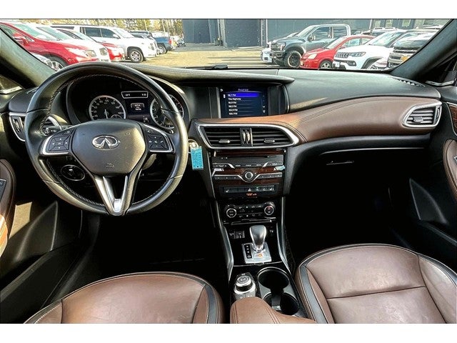 2017 INFINITI QX30 Premium AWD
