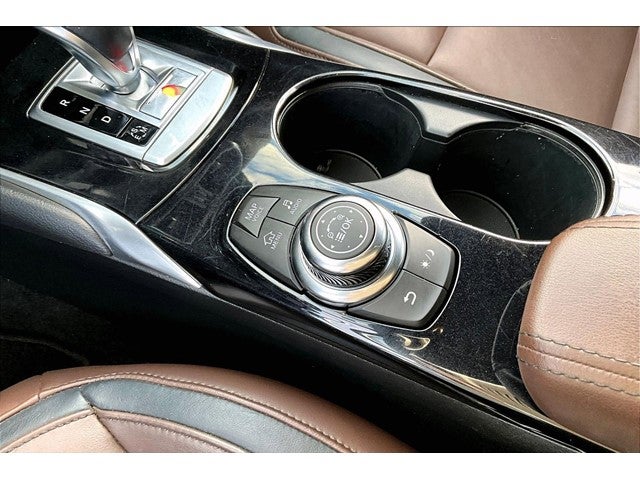 2017 INFINITI QX30 Premium AWD