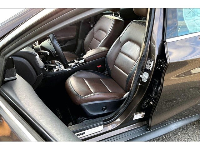 2017 INFINITI QX30 Premium AWD