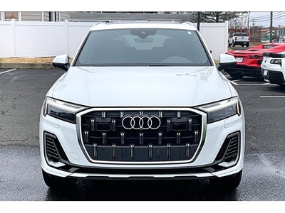 2025 Audi Q7 Premium Plus