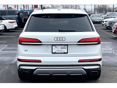 2025 Audi Q7 Premium Plus
