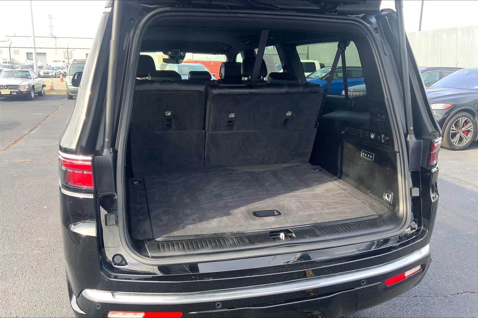 2024 Jeep Wagoneer L Series II