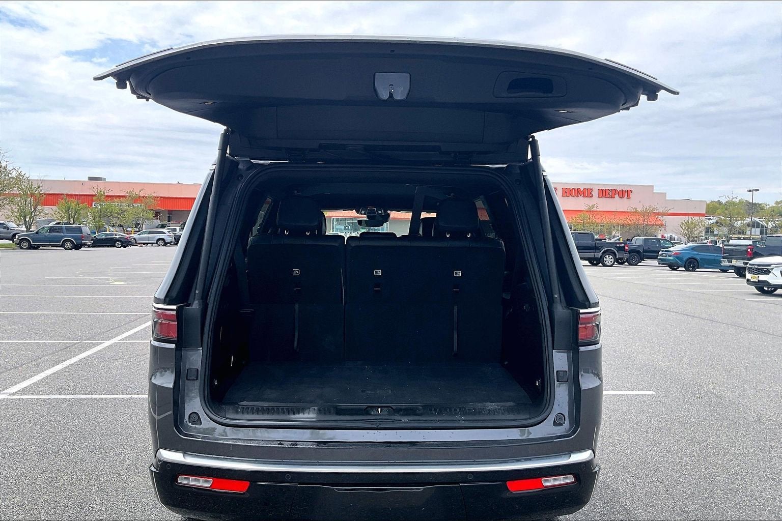 2022 Jeep Wagoneer Series II