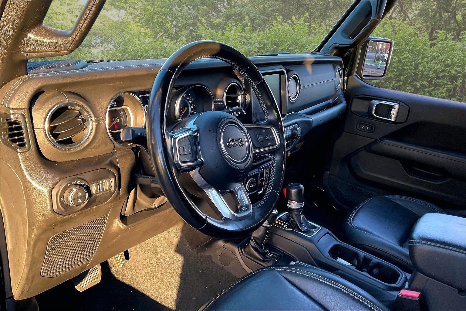 2022 Jeep Gladiator Overland