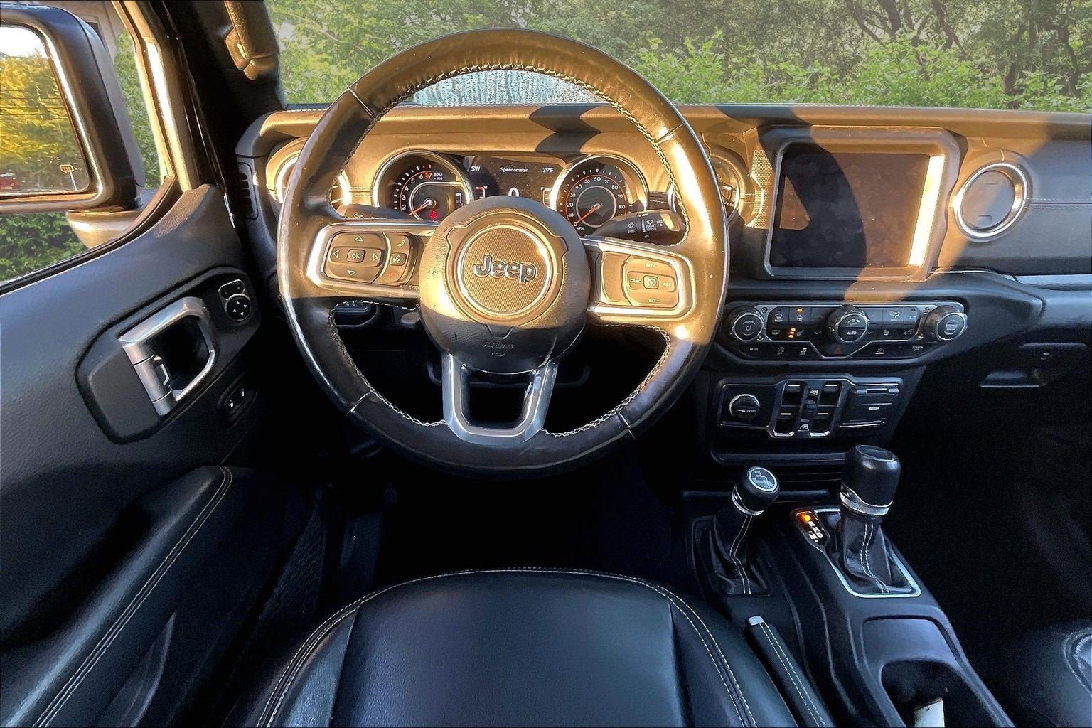 2022 Jeep Gladiator Overland