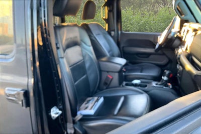 2022 Jeep Gladiator Overland