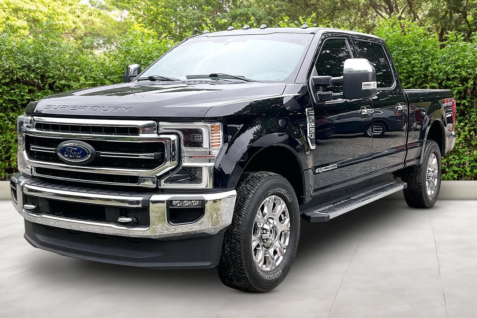 2022 Ford Super Duty F-250 SRW LARIAT