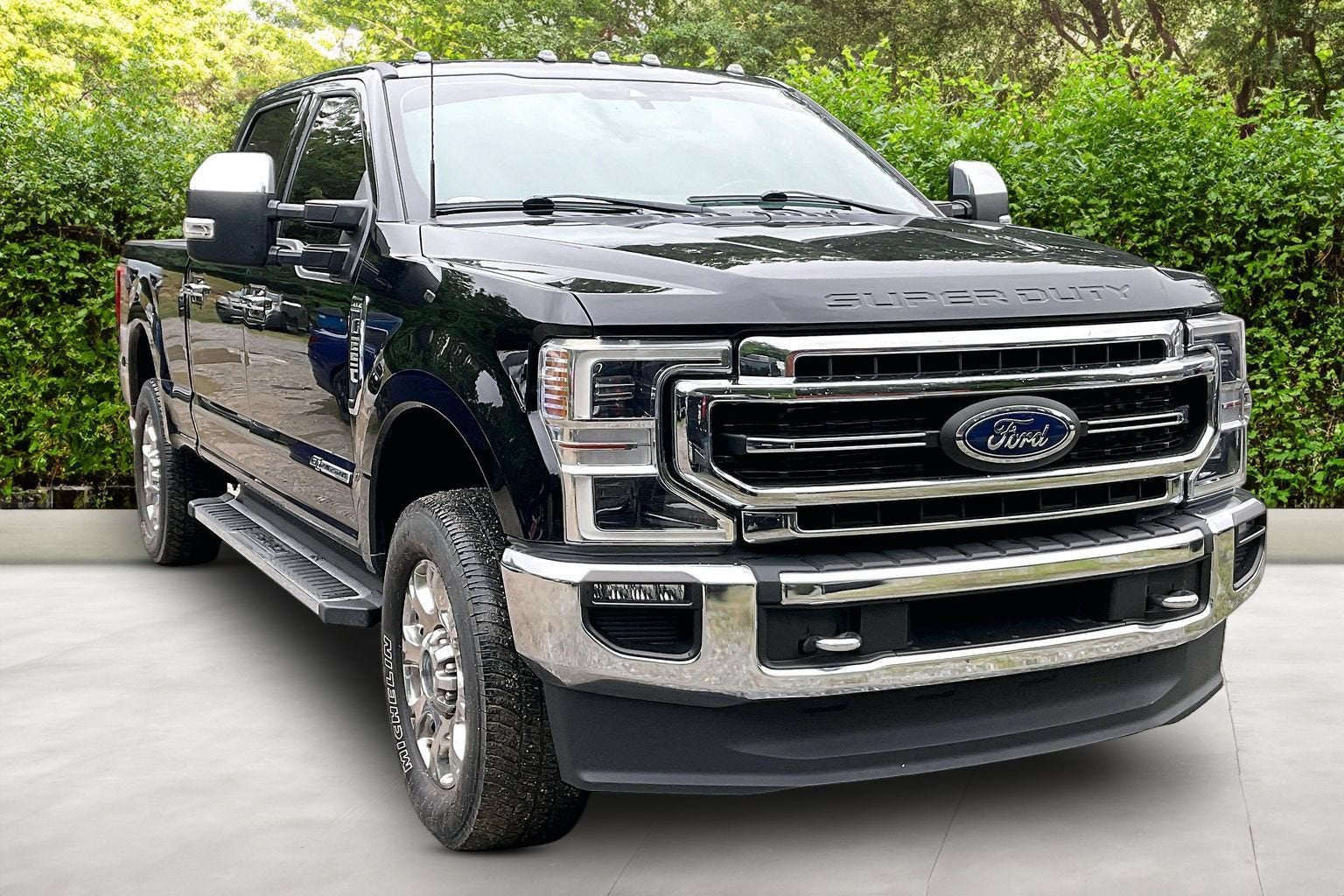 2022 Ford Super Duty F-250 SRW LARIAT