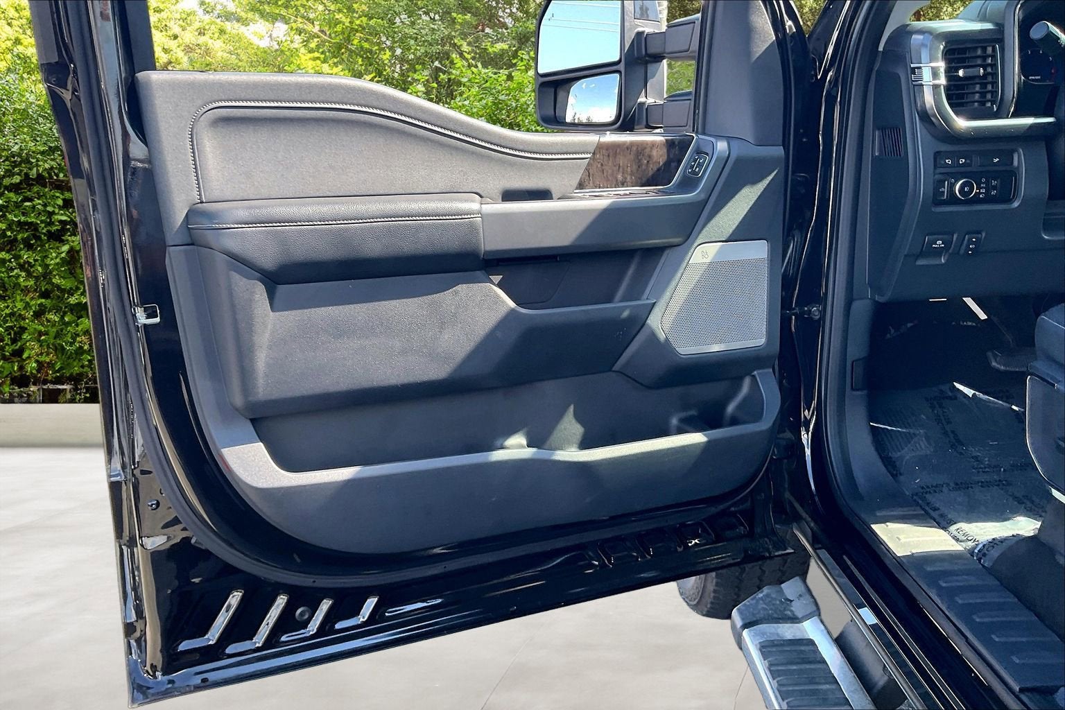 2024 Ford Super Duty F-250 SRW LARIAT