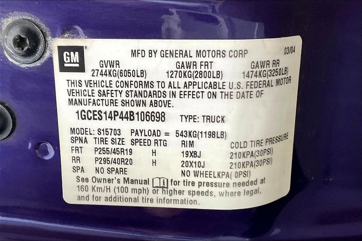 2004 Chevrolet SSR LS