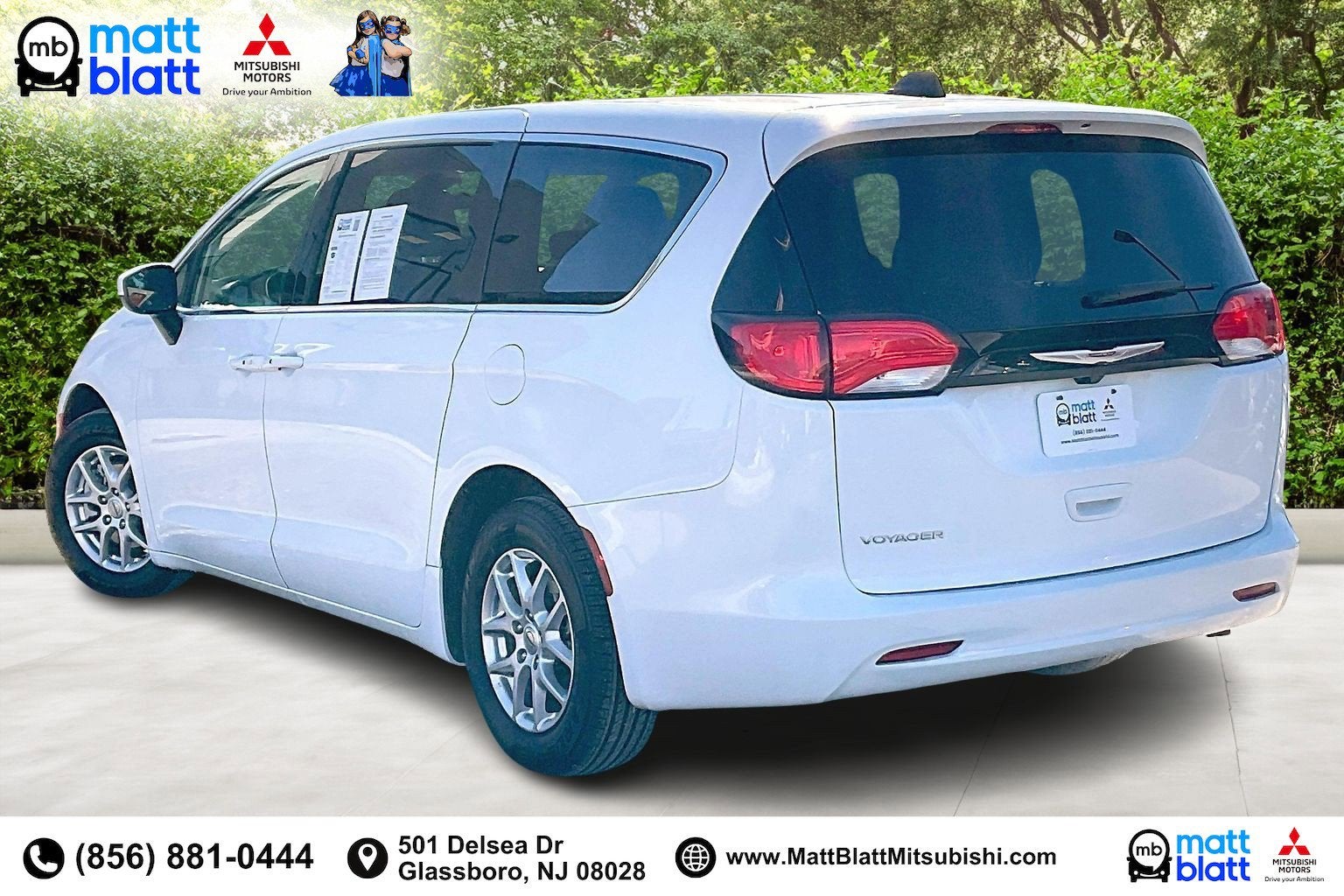 2023 Chrysler Voyager LX