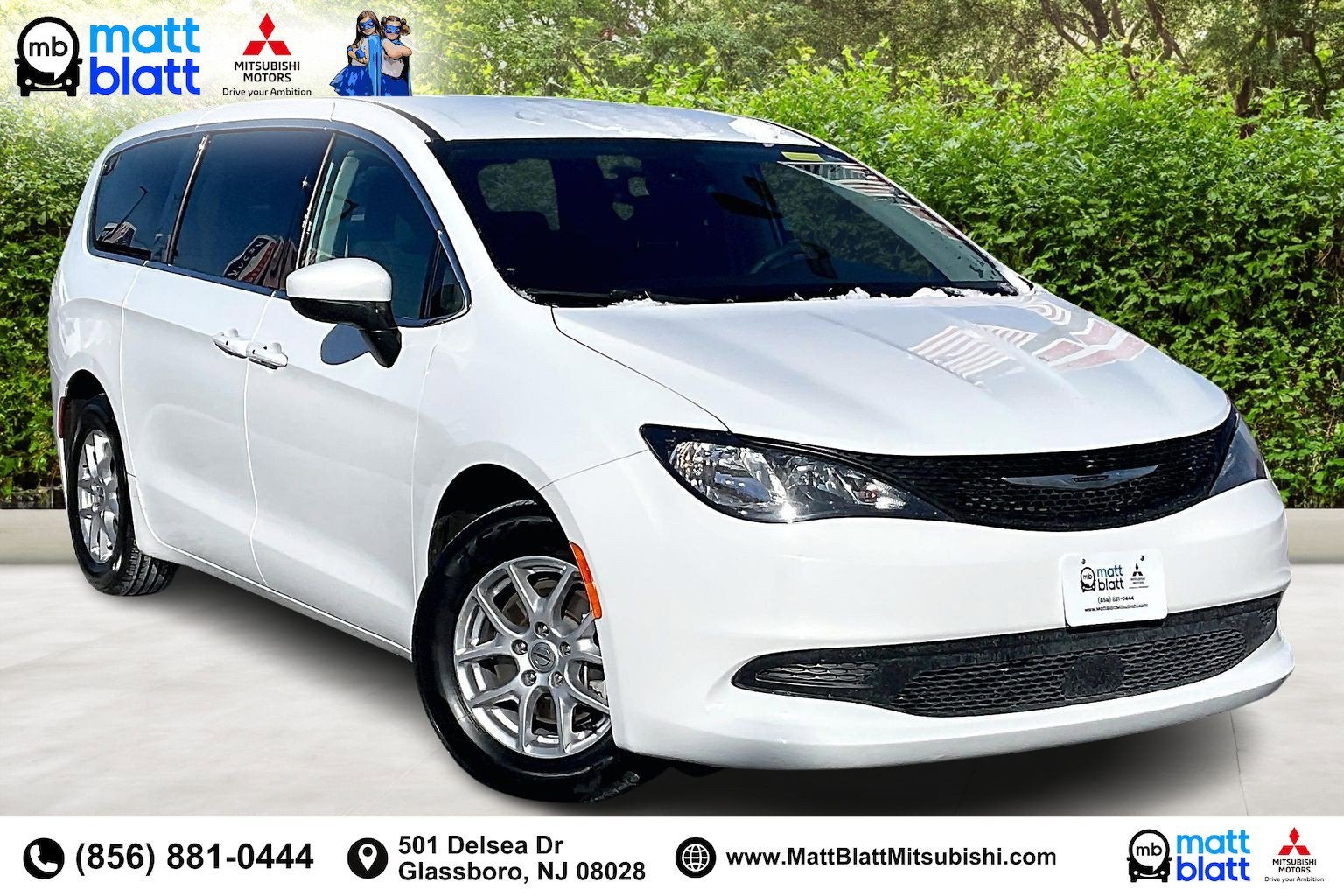 2023 Chrysler Voyager LX