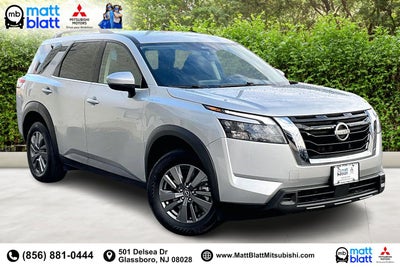 2025 Nissan Pathfinder SV