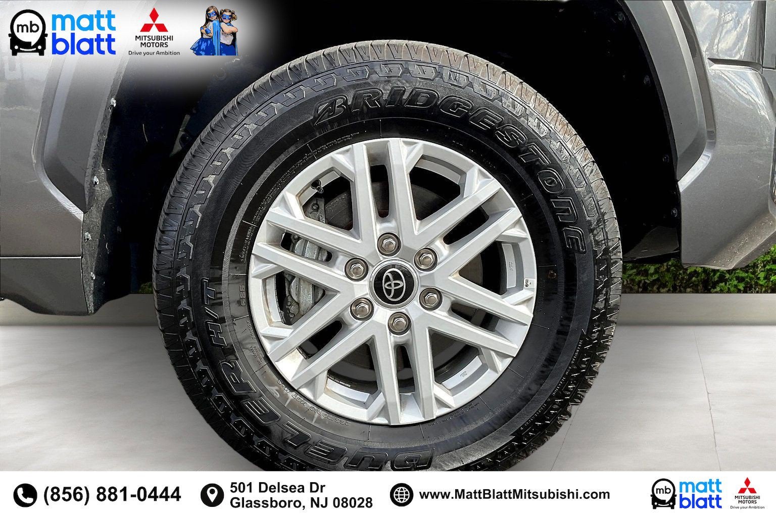 2024 Toyota Tundra 4WD SR5