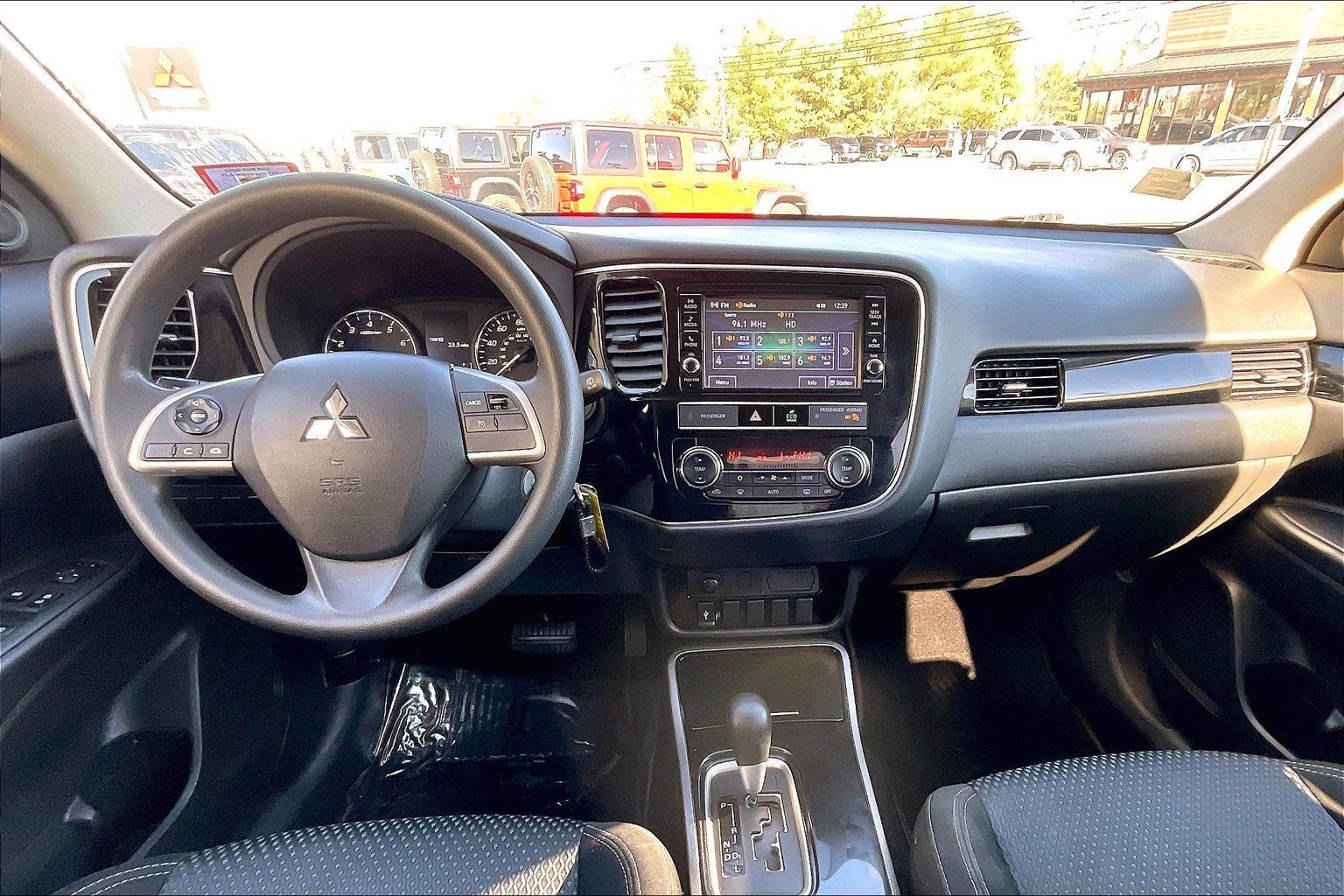 2019 Mitsubishi Outlander ES