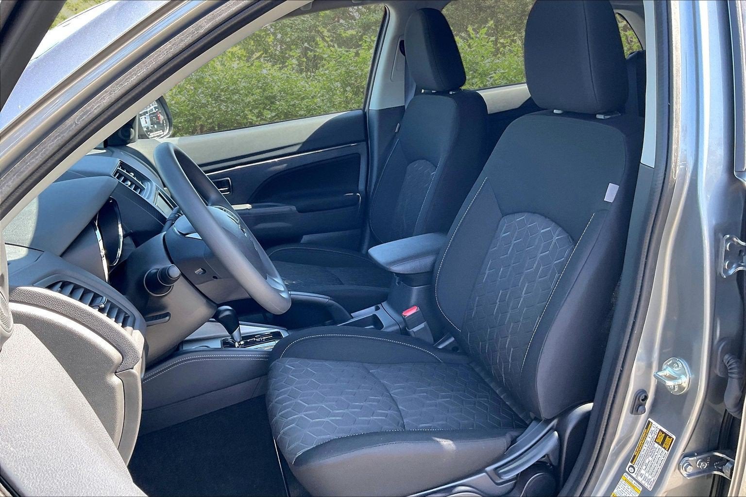 2027 Mitsubishi Outlander Sport Base