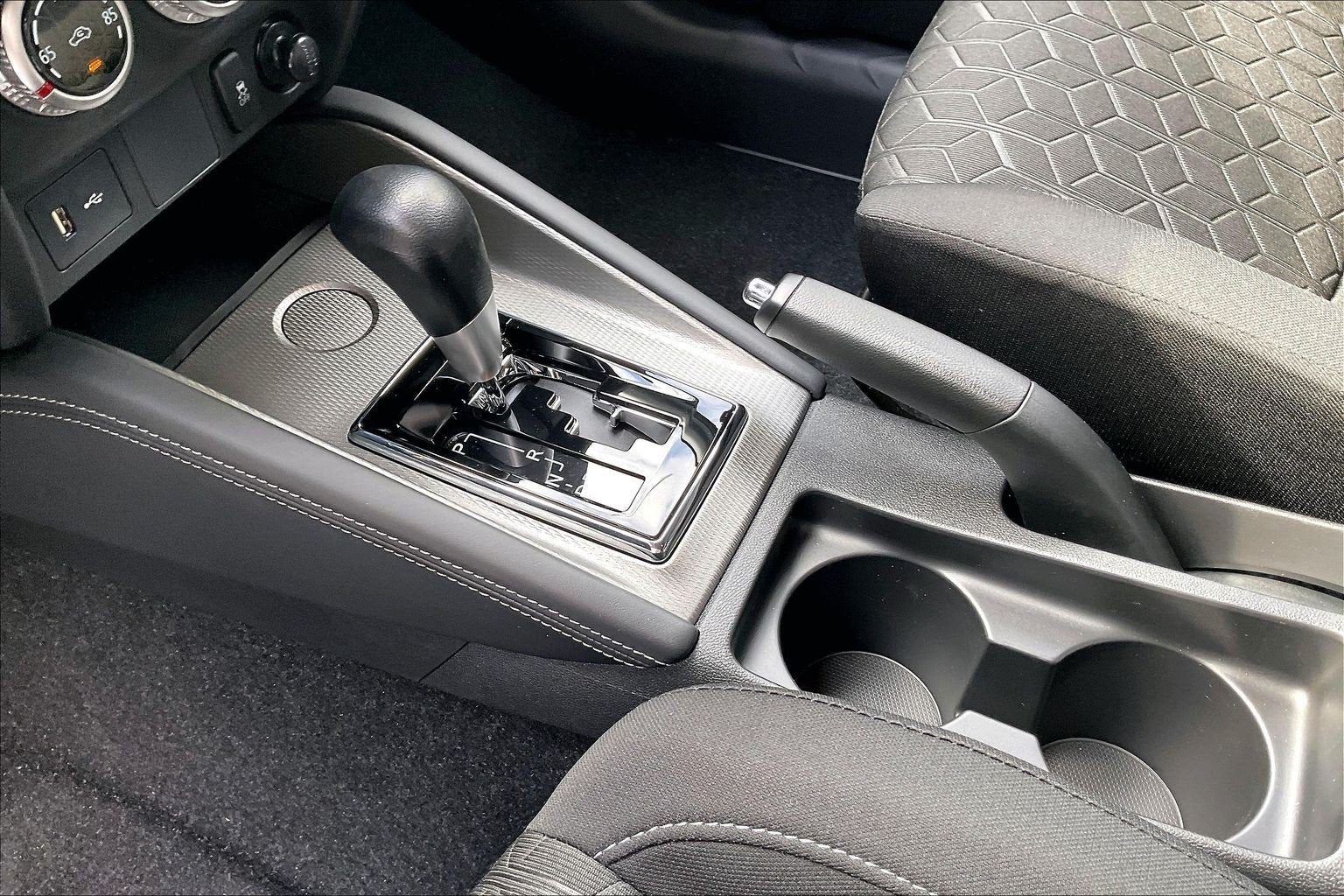2027 Mitsubishi Outlander Sport Base