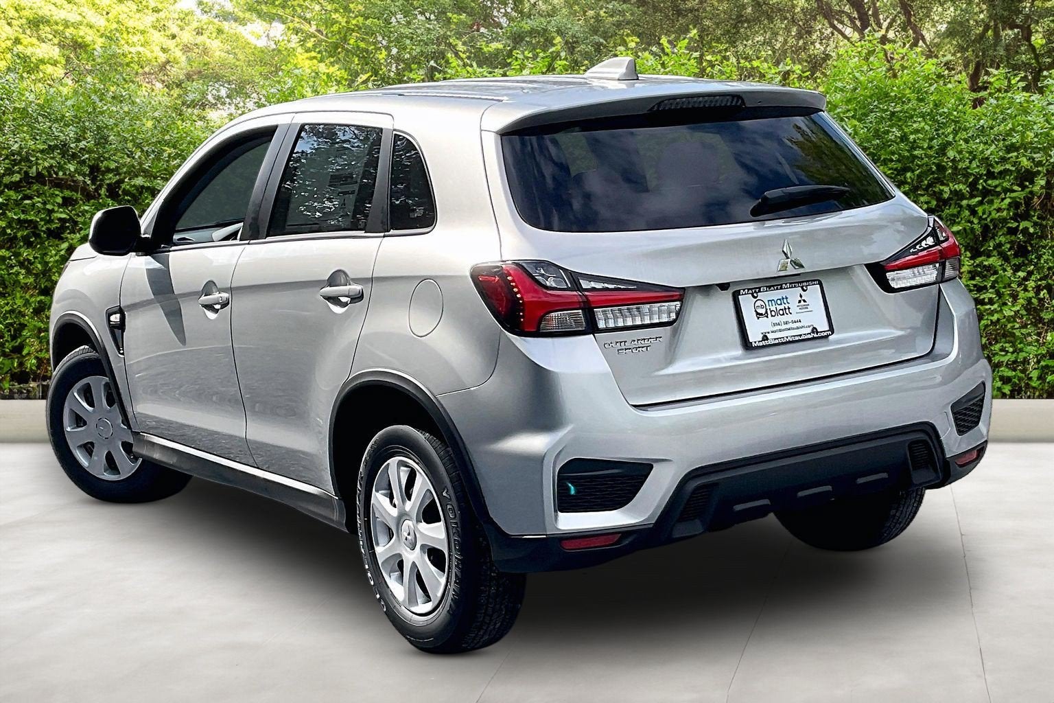 2027 Mitsubishi Outlander Sport Base