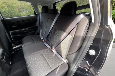 2027 Mitsubishi Outlander Sport LE