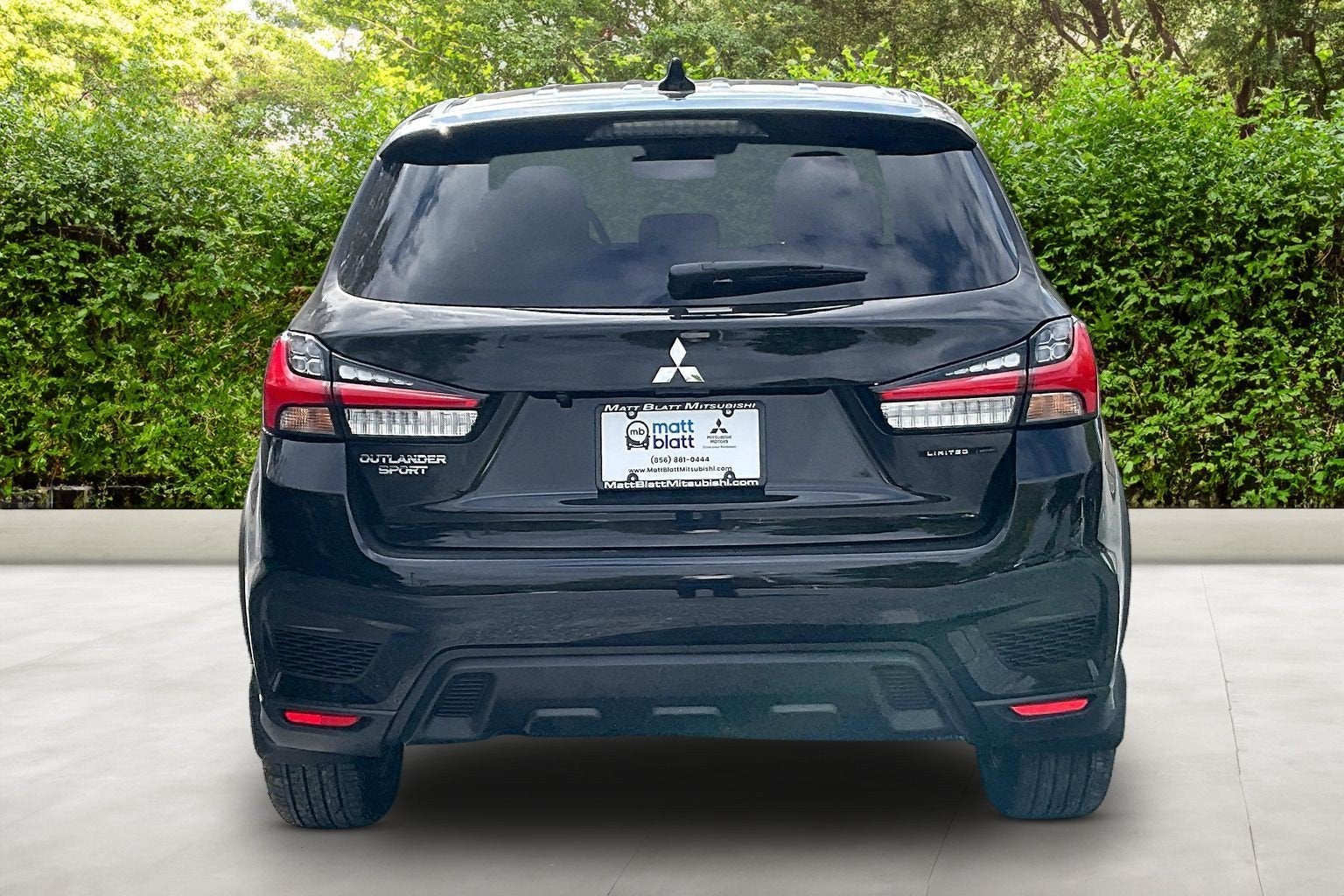 2027 Mitsubishi Outlander Sport LE