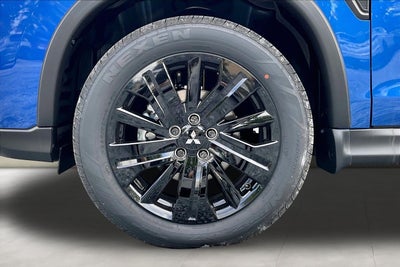 2027 Mitsubishi Outlander Sport LE