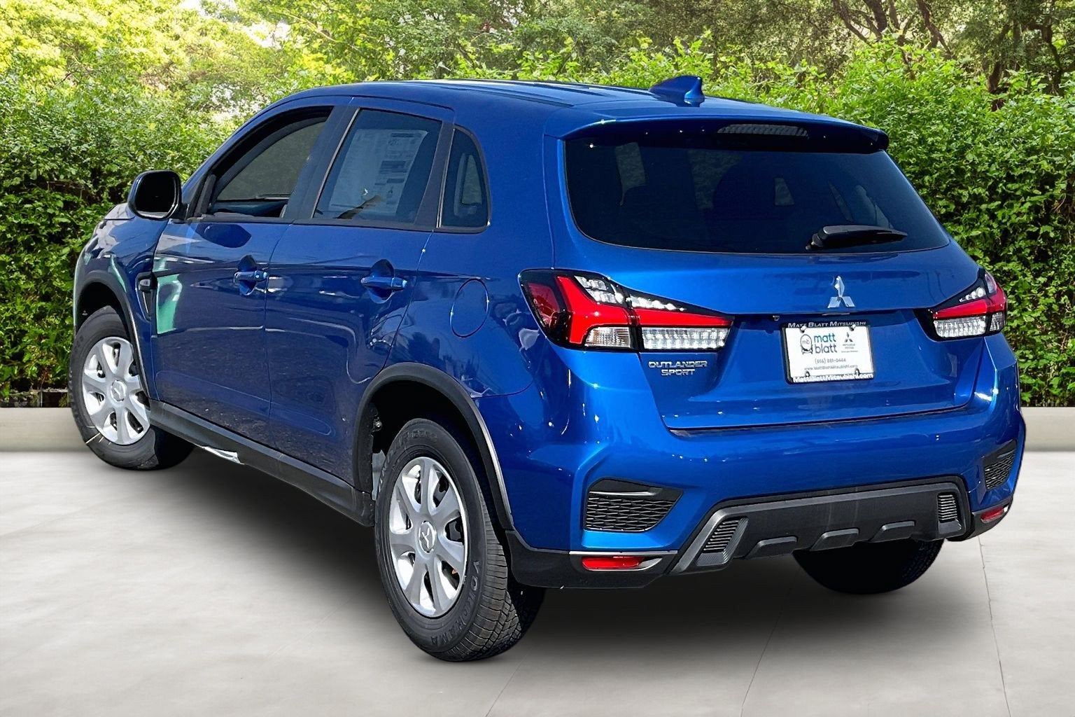 2027 Mitsubishi Outlander Sport Base