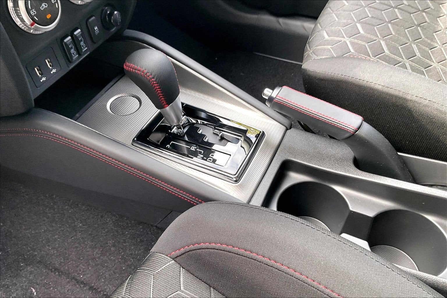 2027 Mitsubishi Outlander Sport LE