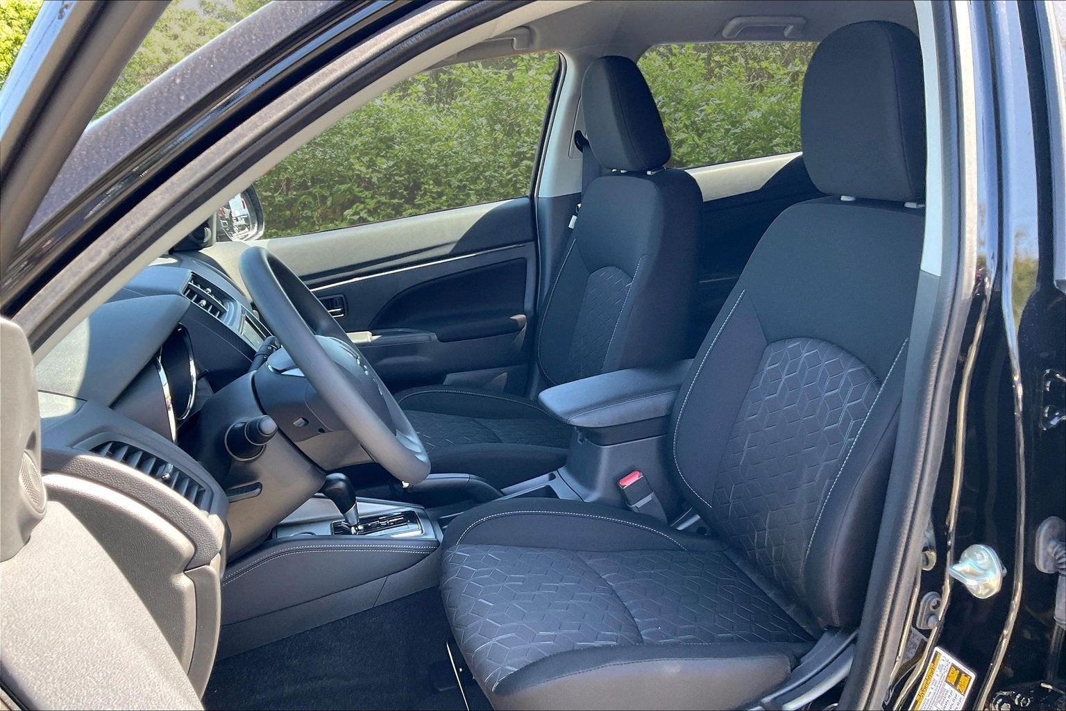 2027 Mitsubishi Outlander Sport Base