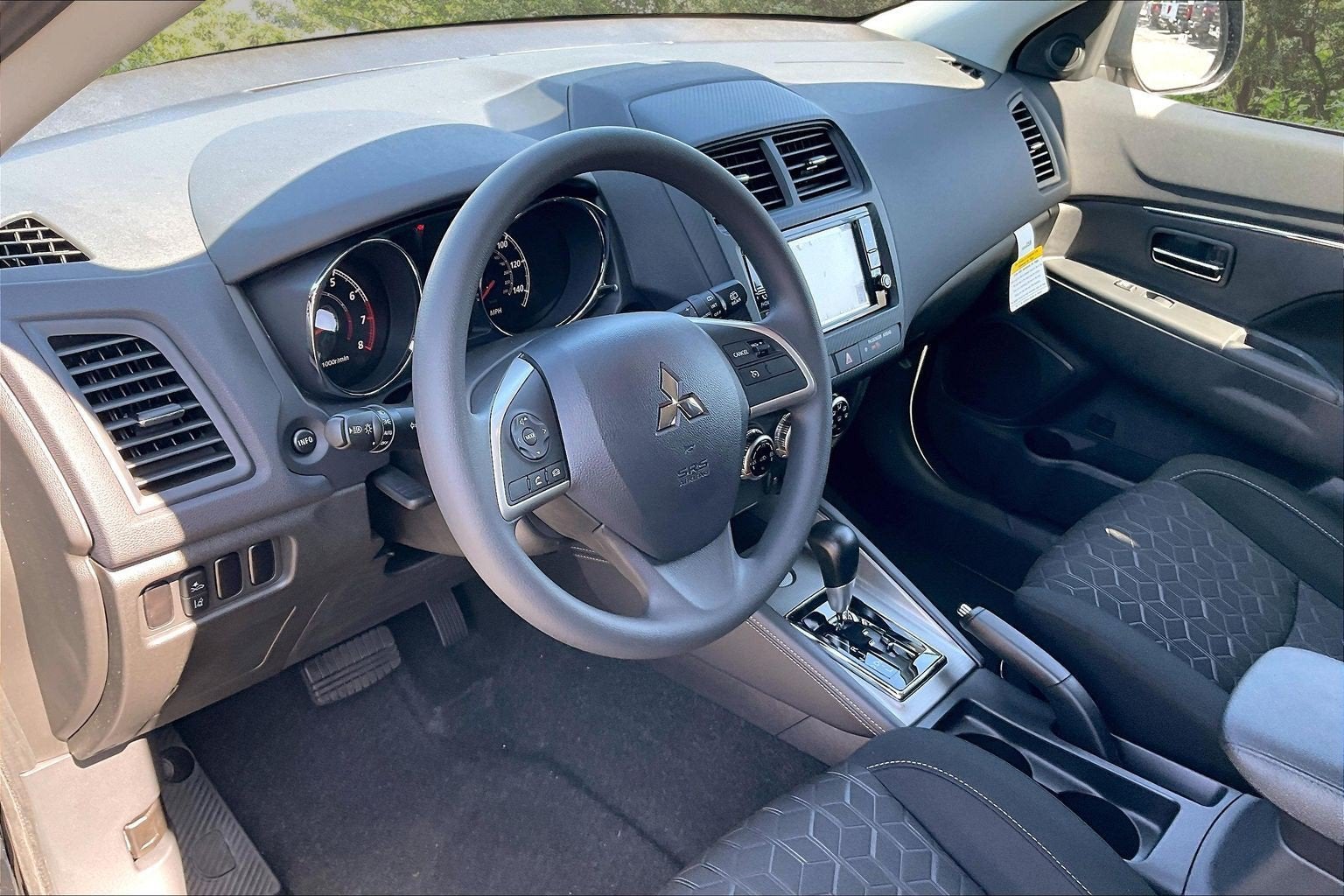 2027 Mitsubishi Outlander Sport Base